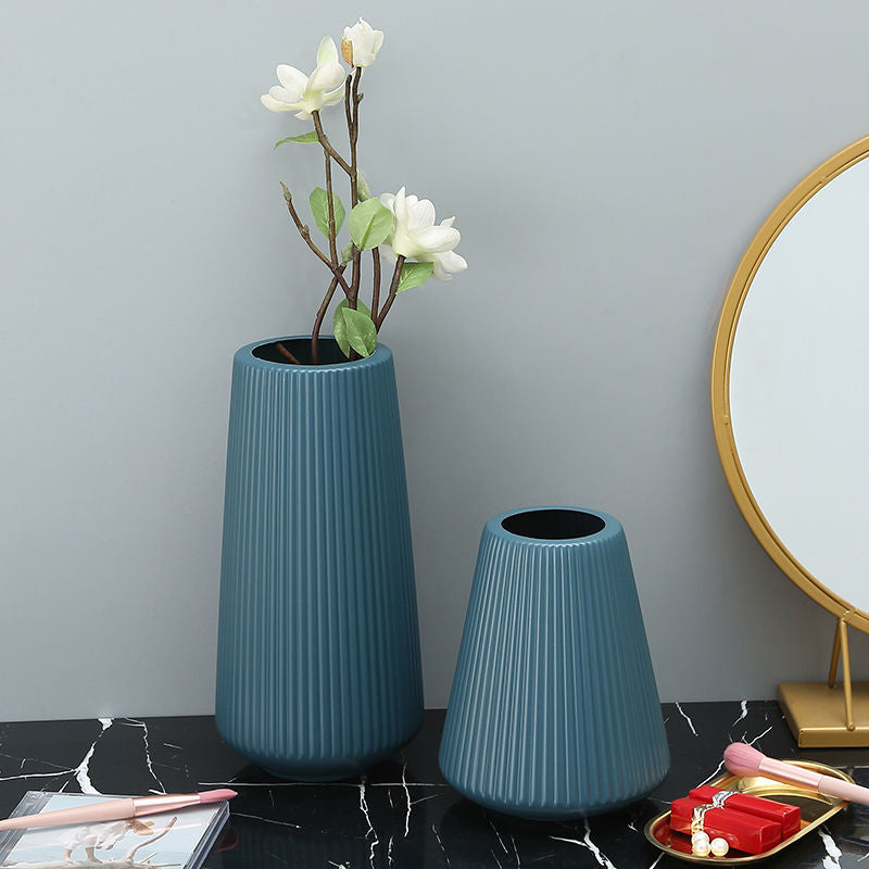 Marandi Modern Plastic Vase