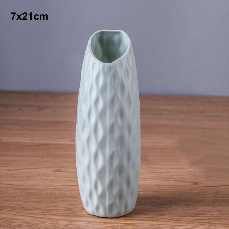 Marandi Modern Plastic Vase