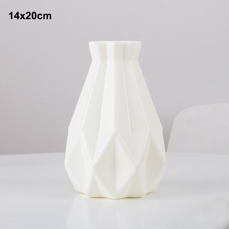 Marandi Modern Plastic Vase