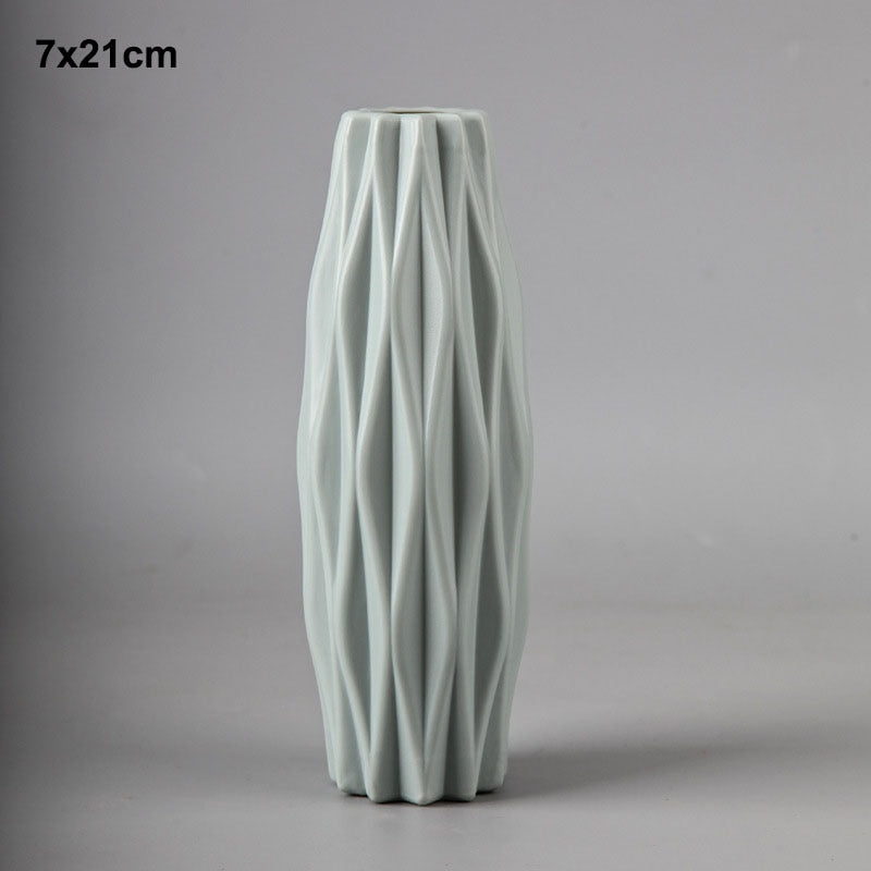 Marandi Modern Plastic Vase